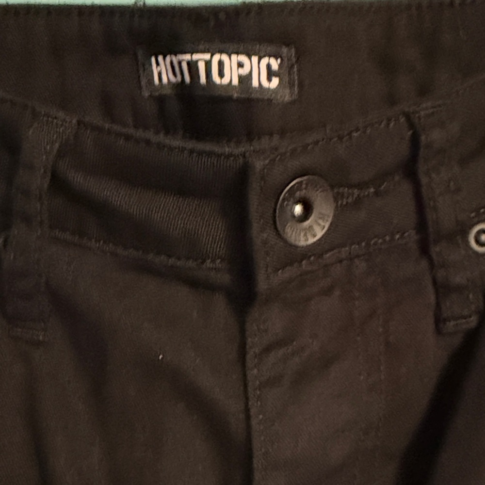 Hot Topic Black & Red Plaid Razor Zipper Flare Jeans - Picture 3 of 6